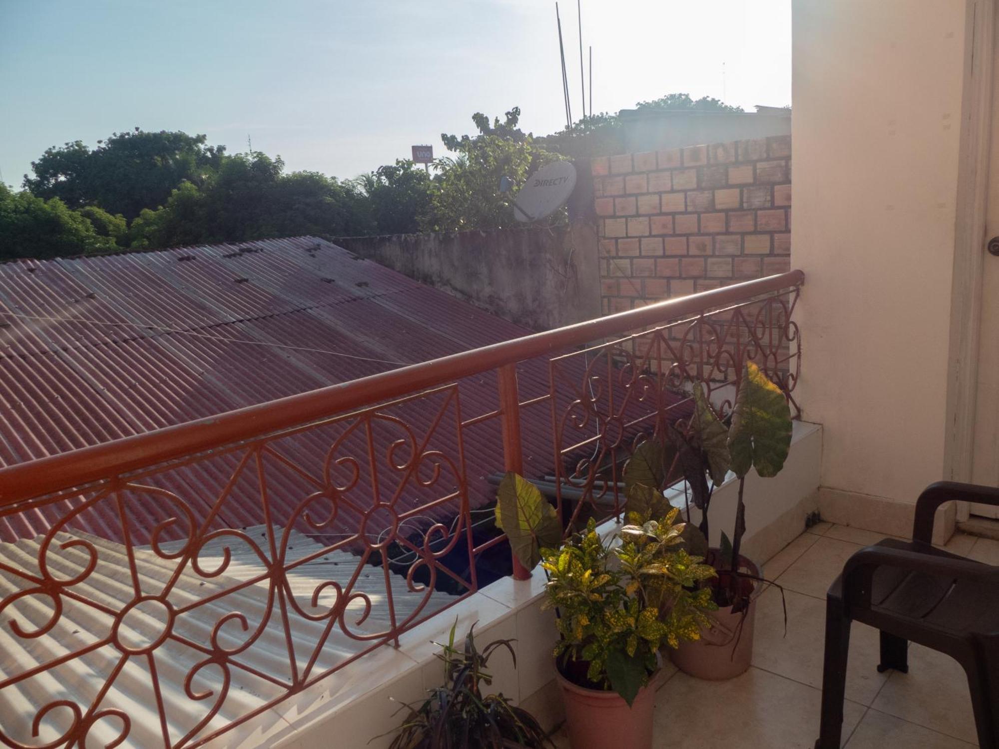 Moicca Youth Hostel Икитос Экстерьер фото